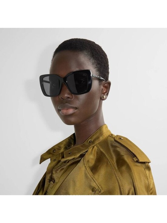 Burberry BE4456 416111 Sunglasses Black Square Frame, Grey Gradient Lenses main image 4